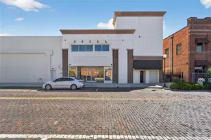 106 N Evers St, Plant City, FL 33563 - Photo 1