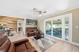 471 42nd Ave NE, Saint Petersburg, FL 33703 - Photo 10