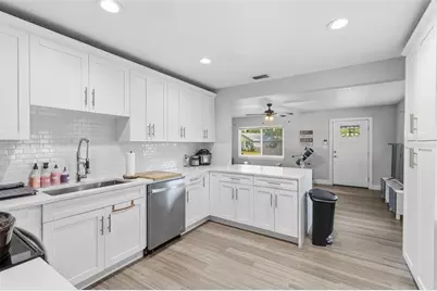 4718 22nd Street N, Saint Petersburg, FL 33714 - Photo 10