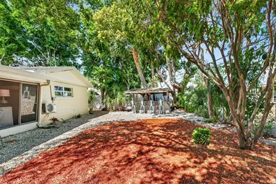 9925 47th Avenue N, Seminole, FL 33708 - Photo 44