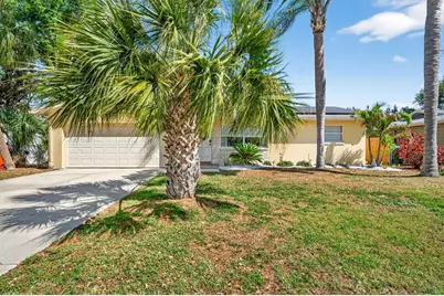 9925 47th Avenue N, Seminole, FL 33708 - Photo 2