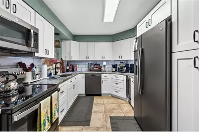 9925 47th Avenue N, Seminole, FL 33708 - Photo 14