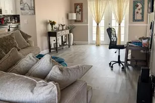 24944 Joiner Ct, Lutz, FL 33559 - Photo 2