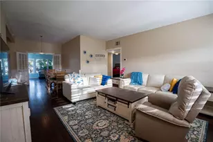 12425 136th Ln, Largo, FL 33774 - Photo 2