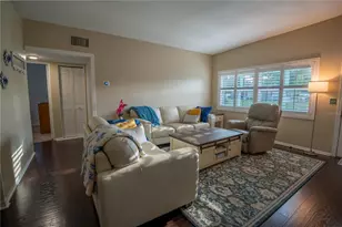 12425 136th Ln, Largo, FL 33774 - Photo 4