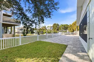 302 Georgia Ave, Crystal Beach, FL 34681 - Photo 34