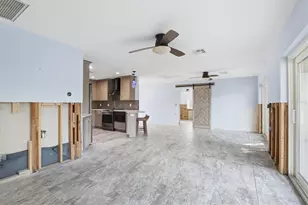 302 Georgia Ave, Crystal Beach, FL 34681 - Photo 10