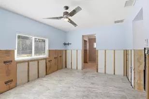 302 Georgia Ave, Crystal Beach, FL 34681 - Photo 20