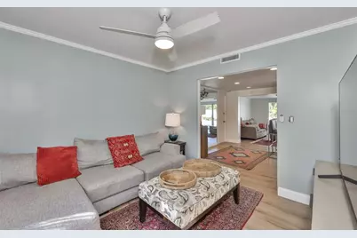 1279 86th Avenue N, Saint Petersburg, FL 33702 - Photo 10