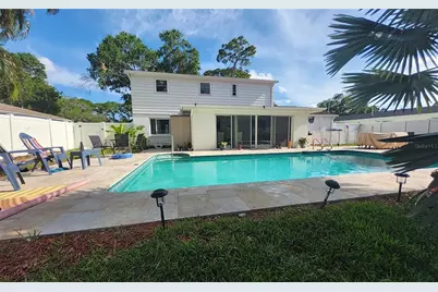 1279 86th Avenue N, Saint Petersburg, FL 33702 - Photo 4