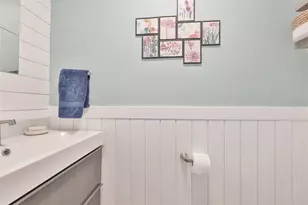 1279 86th Ave N, Saint Petersburg, FL 33702 - Photo 22