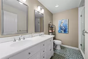 4750 Brittany Dr S, Saint Petersburg, FL 33715 - Photo 26