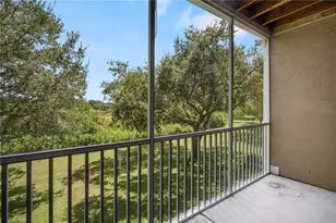 9301 Crescent Loop Cir, Tampa, FL 33619 - Photo 22