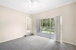 9301 Crescent Loop Cir, Tampa, FL 33619 - Photo 10