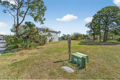 Harbour Watch Drive, Tarpon Springs, FL 34689 - Photo 22