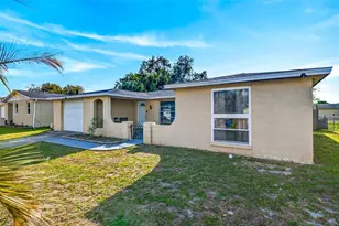 9745 Richwood Ln, Port Richey, FL 34668 - Photo 2