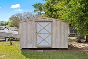 322 Hollowtree Dr, Seffner, FL 33584 - Photo 40