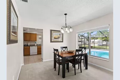 322 Hollowtree Drive, Seffner, FL 33584 - Photo 10