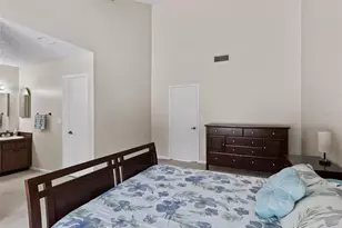 322 Hollowtree Dr, Seffner, FL 33584 - Photo 16