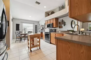 7655 Citrus Blossom Dr, Land O Lakes, FL 34637 - Photo 16