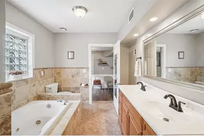 3218 W Oakellar Avenue, Tampa, FL 33611 - Photo 24