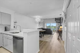 2400 Feather Sound Dr, Clearwater, FL 33762 - Photo 10