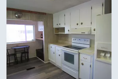 36506 Kay Avenue, Zephyrhills, FL 33542 - Photo 6