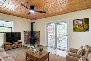 216 Corbett Rd, Lithia, FL 33547 - Photo 8