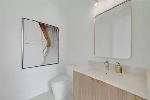 7176 S Shore Dr S, Saint Petersburg, FL 33707 - Photo 62