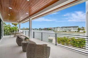 7176 S Shore Dr S, Saint Petersburg, FL 33707 - Photo 26