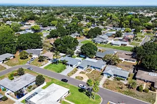 2561 Blackwood Cir, Clearwater, FL 33763 - Photo 30