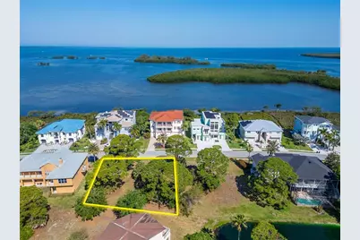 Harbour Watch Circle, Tarpon Springs, FL 34689 - Photo 2