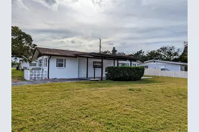 2201 24th Avenue W, Bradenton, FL 34205 - Photo 1