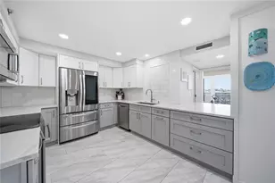 1 Key Capri, Treasure Island, FL 33706 - Photo 6