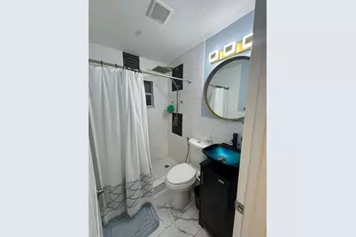 2593 38th Avenue N #B, Saint Petersburg, FL 33713 - Photo 12