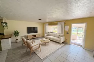 1799 Lake Cir, Fort Pierce, FL 34945 - Photo 2