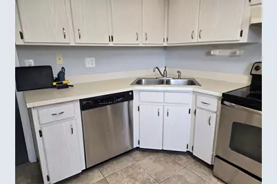 10342 Carrollwood Lane #168, Tampa, FL 33618 - Photo 6