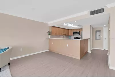 450 Treasure Island Causeway #102, Treasure Island, FL 33706 - Photo 10