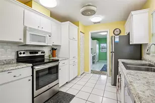 504 Lime Tree Ct, Sun City Center, FL 33573 - Photo 14