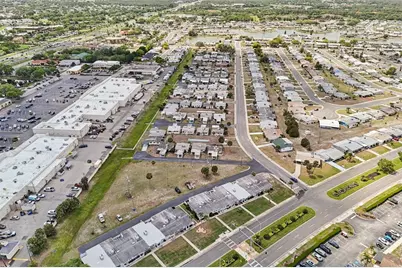 1010 N Pebble Beach Boulevard, Sun City Center, FL 33573 - Photo 32