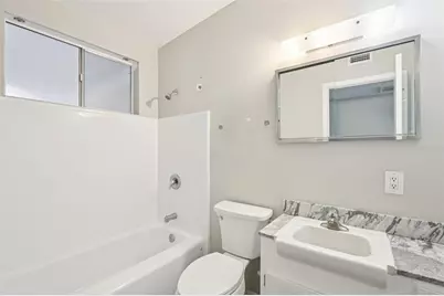 1010 N Pebble Beach Boulevard, Sun City Center, FL 33573 - Photo 16