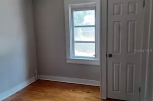 1290 Idlewild Dr, Clearwater, FL 33755 - Photo 4