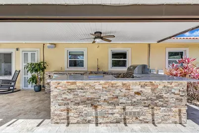 3890 Benson Avenue N, Saint Petersburg, FL 33713 - Photo 30