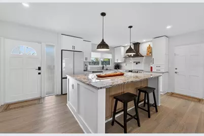 2 79th Street S, Saint Petersburg, FL 33707 - Photo 6