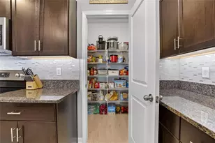 12726 Tripoli Ave, Riverview, FL 33579 - Photo 16