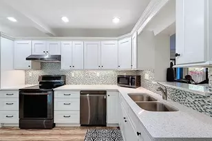546 Norfolk St, Dunedin, FL 34698 - Photo 14