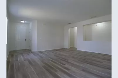 6829 Lake Eaglebrooke Drive, Lakeland, FL 33813 - Photo 4