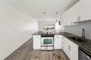 4061 55th Way N, Kenneth City, FL 33709 - Photo 12