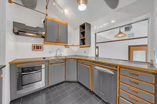 225 17th Ave SE, Saint Petersburg, FL 33701 - Photo 30