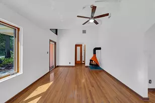 225 17th Ave SE, Saint Petersburg, FL 33701 - Photo 12